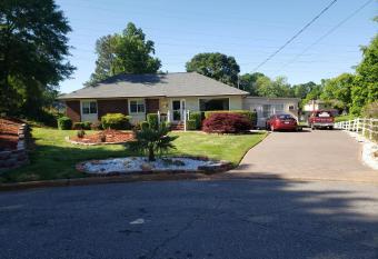 Bright & Spacious Studio Close To Clt Airport has Balcony rooms