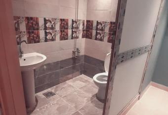 Blue Eyes Hotel has rooms with a private hot tub