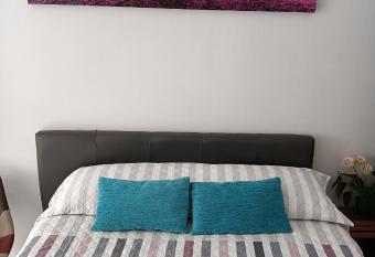 ESTUDIO EMMA allows 18 year olds to book a room