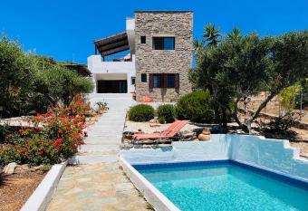 Beautiful Villa Helios with stunning sea view! has Balcony rooms