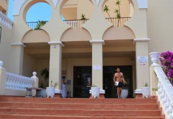 Castle harbour has Balcony rooms