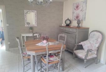 l Eden du sancerrois allows 18 year olds to book a room