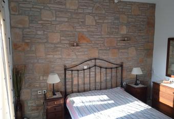 Traditional art apartment 3 has Balcony rooms