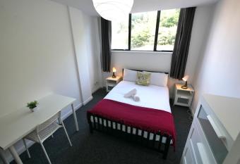 The Daffodil has Balcony rooms