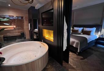 Brabant Suites allows 18 year olds to book a room