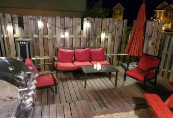 Master suite host multi-guest near downtown ATL has Balcony rooms