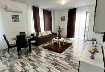 Las Andreeas has Balcony rooms