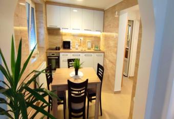 Apartman Green Garden Aran  elovac has Balcony rooms