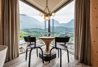 Aumia Apartment Aumia has Balcony rooms