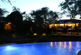 Wildebeest Eco Camp has Balcony rooms