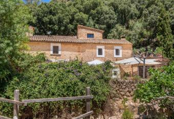 Son Roig has Balcony rooms