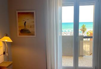 Oltremare Rooms has Balcony rooms