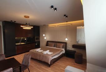 #New Luxury Apartment allows 18 year olds to book a room