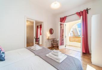 EVI - FAMILY APARTMENTS has Balcony rooms