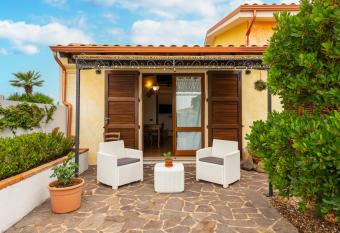 Dependance Dei Ginepri allows 18 year olds to book a room