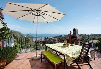 Esclusiva Terrazza Vista Porto has Balcony rooms