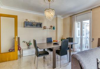 La cargolera has Balcony rooms