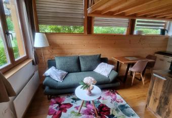 Grajski oddih has Balcony rooms