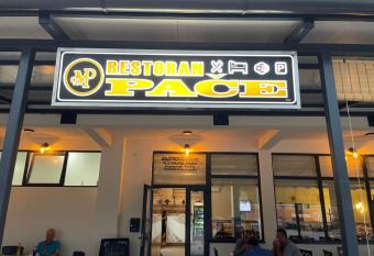 Caffe- Rooms & Breakfast  has Balcony rooms