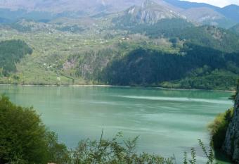 Drina Tatinica has Smoking/Balcony rooms