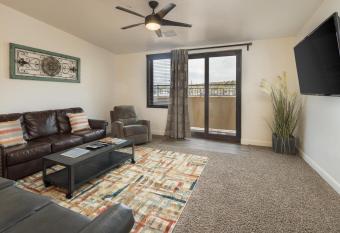 La Dolce Vita Villas 4 has Balcony rooms