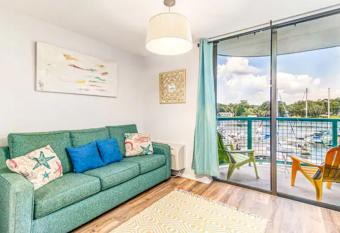 Martinique 303 has Balcony rooms