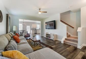 New!! Cozy Home in Charlotte, Near White Water Center, Uptown & Airport! has Balcony rooms