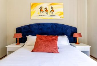 57 Nole has Balcony rooms