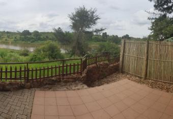 Croc Lapa Chalet has Balcony rooms