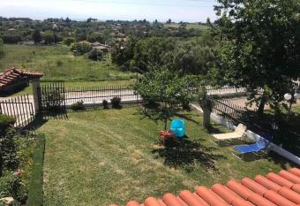 great first floor appartment with view has Balcony rooms