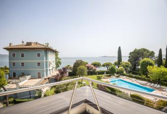 Appartamento Aurora has Balcony rooms