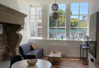 Pavillon - T2 - Pontivy Gare has Balcony rooms