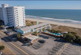 Oceaneer Hotel has Balcony rooms