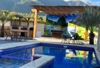 A-4 apartamento cerca de r  os y monta  as vista espect  culos con piscina diferente   rea social bqb has Balcony rooms