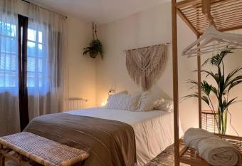 Casa Rural Casa Selmo has Balcony rooms