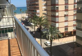 Apartamento Cullera-playa Parking Wifi allows 18 year olds to book a room