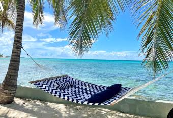 Sunset Cove - Vacation In Paradise! has Balcony rooms