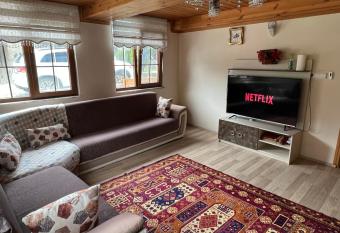 Defne Apart has Balcony rooms