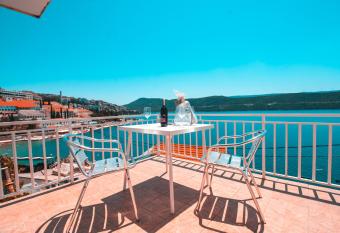 Villa Soldo has Balcony rooms