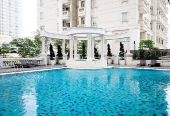 lovely 1 bedroom apartment the bellezza permata has rooms with a private hot tub