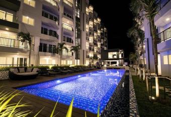 Mantra Beach condo Mae Phim By AA has Balcony rooms