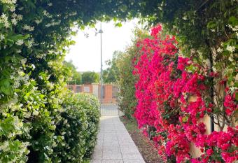 Bougainville has rooms with a private hot tub