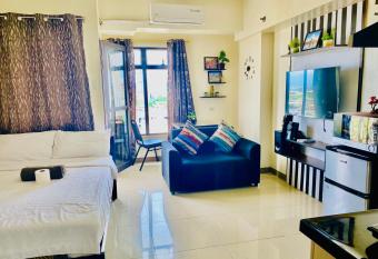 Mabolo Garden Flats Cebu has Balcony rooms