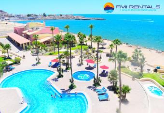 Marina Pinacate A-510 allows 18 year olds to book a room