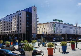 Hotel Gromada Warszawa Centrum allows 18 year olds to book a room