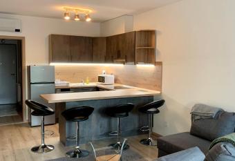 Villasor Apartman Fony  d allows 18 year olds to book a room