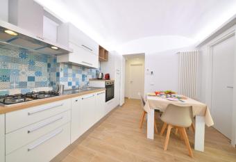 Casa GLEM has Balcony rooms