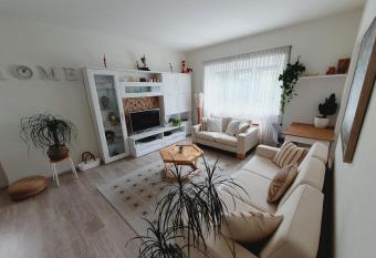 Appartamento C   Anto a Giubiasco has Balcony rooms