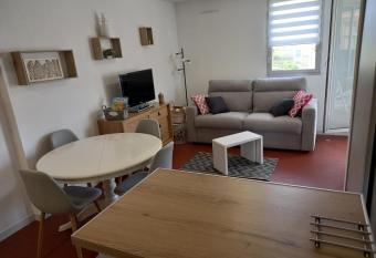 L Artimon, T2 climatis  , parking has Balcony rooms