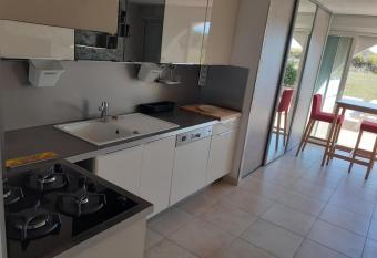 App 4 pers, acc  s direct plage, parking, Terrasse has Balcony rooms